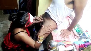 लण्ड चूस के मालिक को दी देसी चुत की गरमी