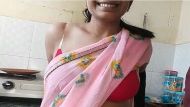 रसोड़े में बीवी की चुत फाड़ चुदाई